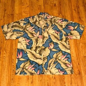Tommy Bahama 100% Silk Floral Hawaiian Beach Vacation Camp Shirt Men’s Large